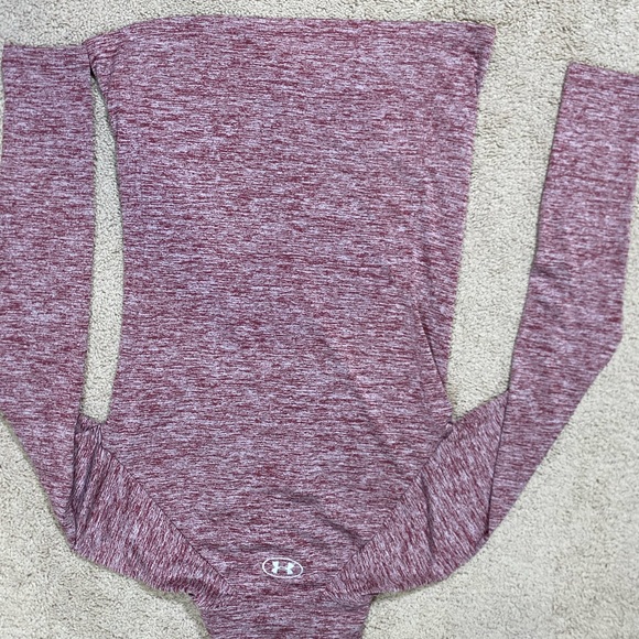 NWOT XS Under Armour Long sleeve HeatGear - Picture 3 of 5